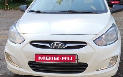 Hyundai Solaris II рестайлинг, 2012 год, 680 000 рублей, 1 фотография