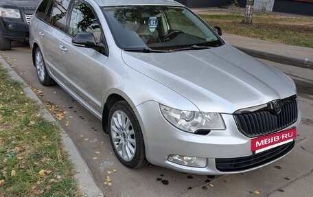 Skoda Superb III рестайлинг, 2012 год, 1 500 000 рублей, 3 фотография