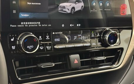 Toyota Highlander, 2025 год, 5 790 000 рублей, 16 фотография