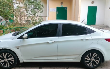 Hyundai Solaris II рестайлинг, 2016 год, 990 000 рублей, 2 фотография