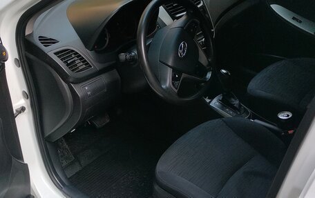 Hyundai Solaris II рестайлинг, 2016 год, 990 000 рублей, 9 фотография