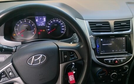 Hyundai Solaris II рестайлинг, 2016 год, 990 000 рублей, 11 фотография