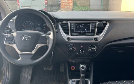 Hyundai Solaris II рестайлинг, 2021 год, 1 550 000 рублей, 9 фотография