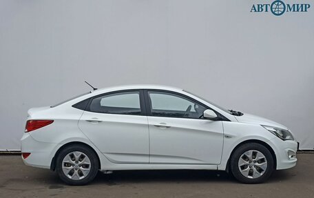Hyundai Solaris II рестайлинг, 2015 год, 790 000 рублей, 4 фотография
