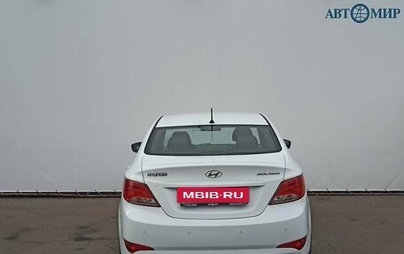 Hyundai Solaris II рестайлинг, 2015 год, 790 000 рублей, 6 фотография