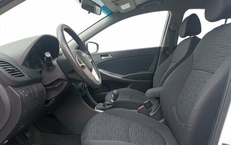 Hyundai Solaris II рестайлинг, 2015 год, 790 000 рублей, 10 фотография