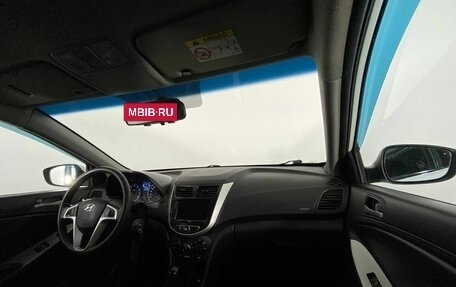 Hyundai Solaris II рестайлинг, 2016 год, 950 000 рублей, 14 фотография