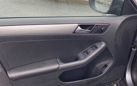 Volkswagen Jetta VI, 2016 год, 1 620 000 рублей, 13 фотография