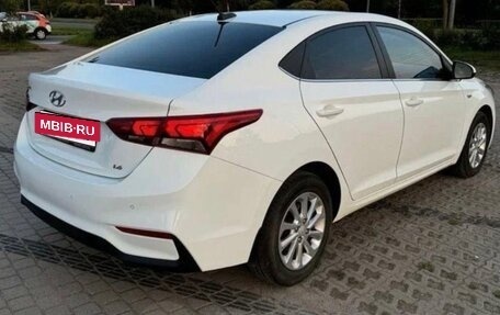 Hyundai Solaris II рестайлинг, 2018 год, 1 310 000 рублей, 2 фотография