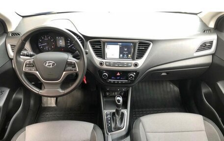 Hyundai Solaris II рестайлинг, 2018 год, 1 310 000 рублей, 9 фотография