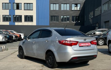 KIA Rio III рестайлинг, 2015 год, 380 000 рублей, 2 фотография