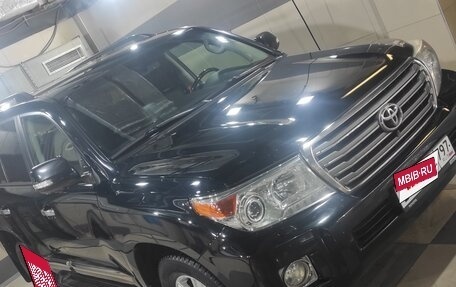 Toyota Land Cruiser 200, 2015 год, 4 000 000 рублей, 6 фотография