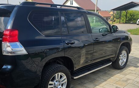 Toyota Land Cruiser Prado 150 рестайлинг 2, 2010 год, 2 850 000 рублей, 5 фотография