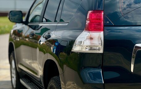 Toyota Land Cruiser Prado 150 рестайлинг 2, 2010 год, 2 850 000 рублей, 8 фотография