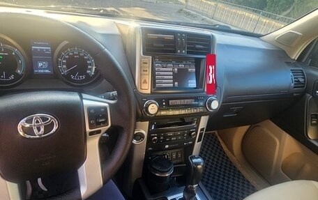 Toyota Land Cruiser Prado 150 рестайлинг 2, 2010 год, 2 850 000 рублей, 12 фотография