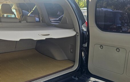 Toyota Land Cruiser Prado 150 рестайлинг 2, 2010 год, 2 850 000 рублей, 21 фотография