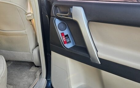Toyota Land Cruiser Prado 150 рестайлинг 2, 2010 год, 2 850 000 рублей, 20 фотография