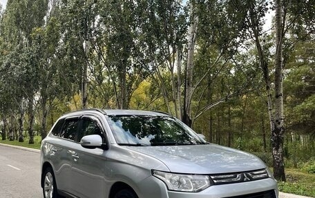 Mitsubishi Outlander III рестайлинг 3, 2012 год, 1 420 000 рублей, 7 фотография