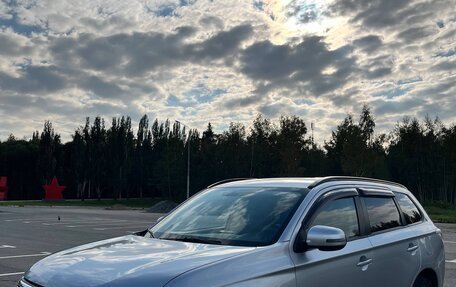 Mitsubishi Outlander III рестайлинг 3, 2012 год, 1 420 000 рублей, 21 фотография