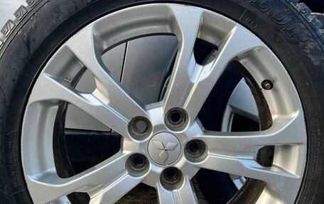 Mitsubishi Outlander III рестайлинг 3, 2012 год, 1 420 000 рублей, 24 фотография