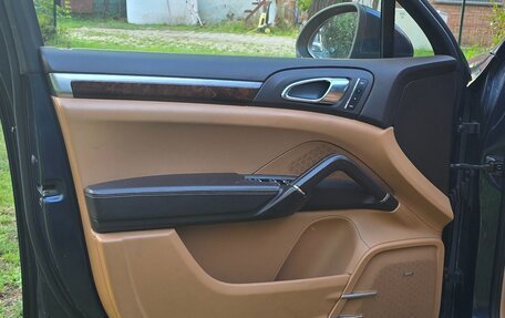 Porsche Cayenne III, 2011 год, 2 234 500 рублей, 8 фотография