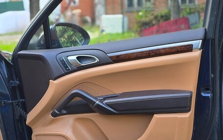 Porsche Cayenne III, 2011 год, 2 234 500 рублей, 10 фотография