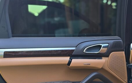 Porsche Cayenne III, 2011 год, 2 234 500 рублей, 13 фотография