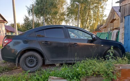 Chevrolet Cruze II, 2010 год, 270 000 рублей, 2 фотография