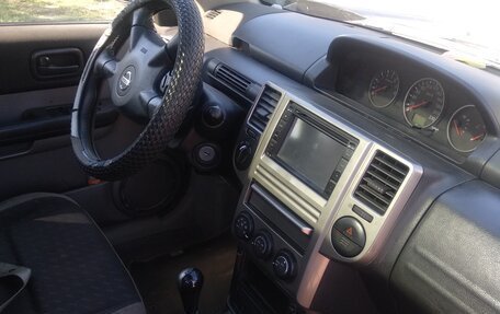 Nissan X-Trail, 2005 год, 550 000 рублей, 4 фотография