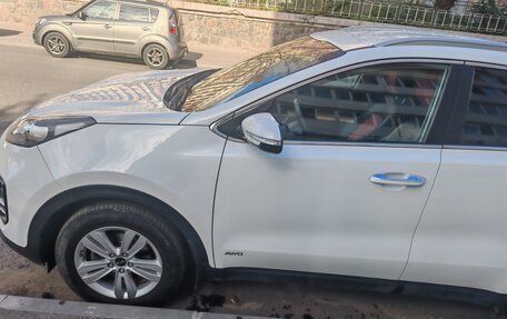 KIA Sportage IV рестайлинг, 2016 год, 2 150 000 рублей, 3 фотография