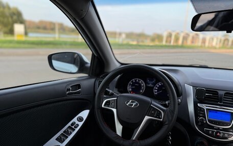 Hyundai Solaris II рестайлинг, 2013 год, 670 000 рублей, 9 фотография