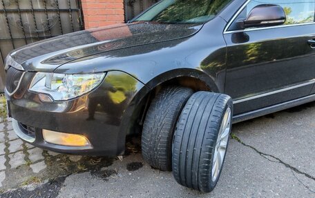 Skoda Superb III рестайлинг, 2012 год, 980 000 рублей, 4 фотография