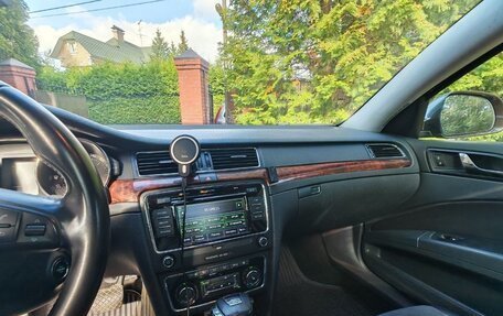 Skoda Superb III рестайлинг, 2012 год, 980 000 рублей, 6 фотография