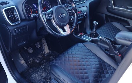 KIA Sportage IV рестайлинг, 2019 год, 1 800 000 рублей, 5 фотография