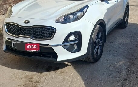 KIA Sportage IV рестайлинг, 2019 год, 1 800 000 рублей, 6 фотография