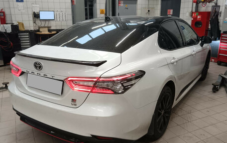 Toyota Camry, 2022 год, 3 690 000 рублей, 6 фотография