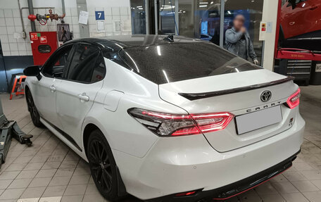 Toyota Camry, 2022 год, 3 690 000 рублей, 4 фотография
