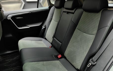 Toyota RAV4, 2025 год, 4 200 000 рублей, 20 фотография