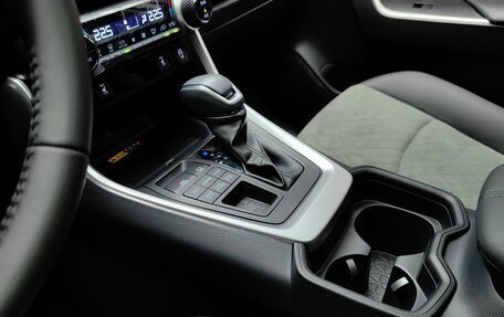 Toyota RAV4, 2025 год, 4 200 000 рублей, 30 фотография