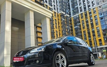 Volkswagen Golf V, 2004 год, 675 000 рублей, 1 фотография