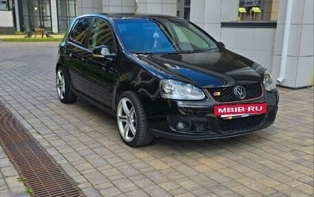 Volkswagen Golf V, 2004 год, 675 000 рублей, 6 фотография