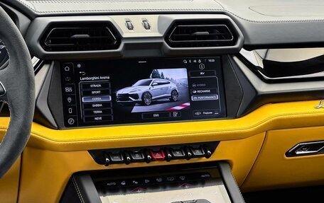 Lamborghini Urus I, 2025 год, 45 300 000 рублей, 22 фотография