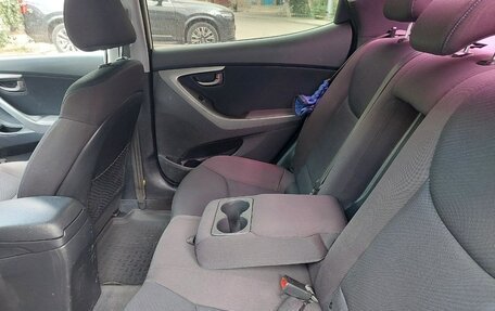 Hyundai Elantra V, 2012 год, 900 000 рублей, 7 фотография