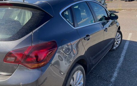 Opel Astra J, 2011 год, 675 000 рублей, 9 фотография