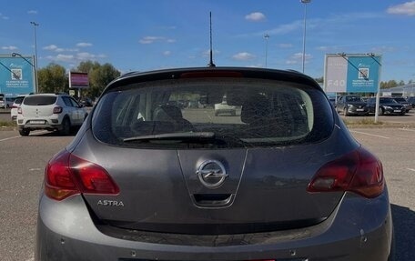 Opel Astra J, 2011 год, 675 000 рублей, 12 фотография