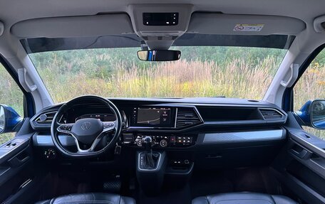 Volkswagen Multivan T6 рестайлинг, 2020 год, 6 380 000 рублей, 6 фотография