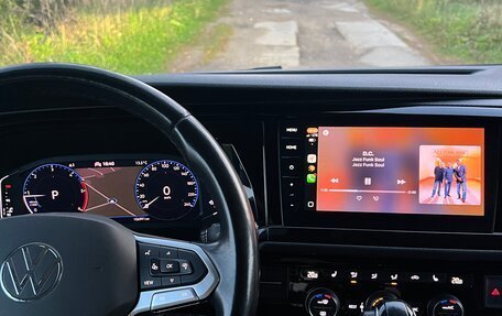 Volkswagen Multivan T6 рестайлинг, 2020 год, 6 380 000 рублей, 10 фотография