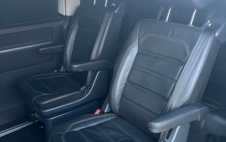 Volkswagen Multivan T6 рестайлинг, 2020 год, 6 380 000 рублей, 13 фотография