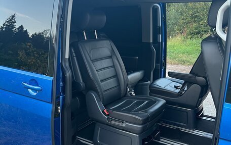 Volkswagen Multivan T6 рестайлинг, 2020 год, 6 380 000 рублей, 11 фотография