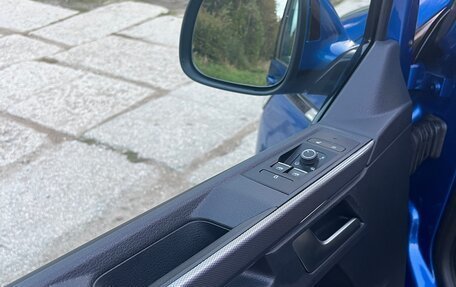 Volkswagen Multivan T6 рестайлинг, 2020 год, 6 380 000 рублей, 15 фотография